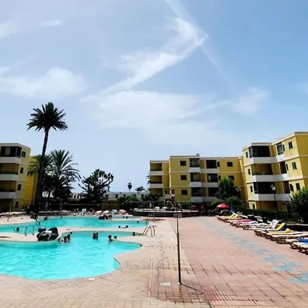 Life Only 5 Minutes Away And Heated Pool Apartmán Maspalomas (Gran Canaria)