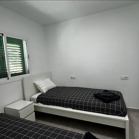 Life Only 5 Minutes Away And Heated Pool Apartmán Maspalomas (Gran Canaria)
